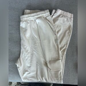 Vuori Boyfriend cargo jogger small